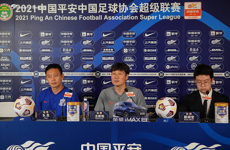 世俱杯2025-教练对球队在比赛中的表现进行了总结并做出调整计划的简单介绍